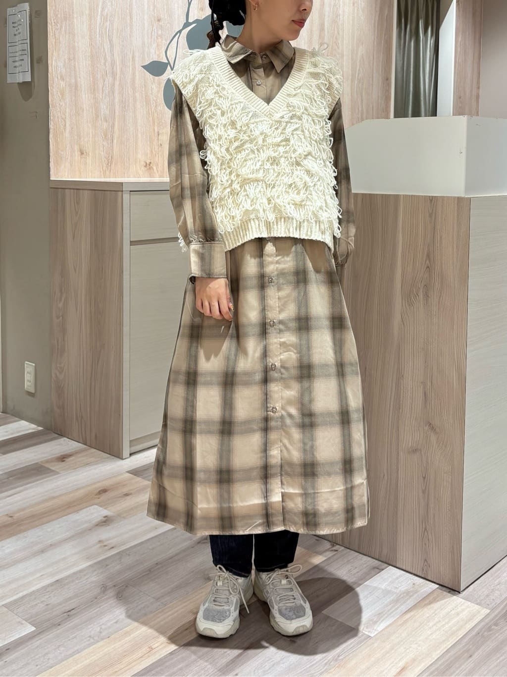 Green Parksのループニットベストを使ったコーディネートを紹介します。｜Rakuten Fashion(楽天ファッション／旧楽天ブランドアベニュー)6267580