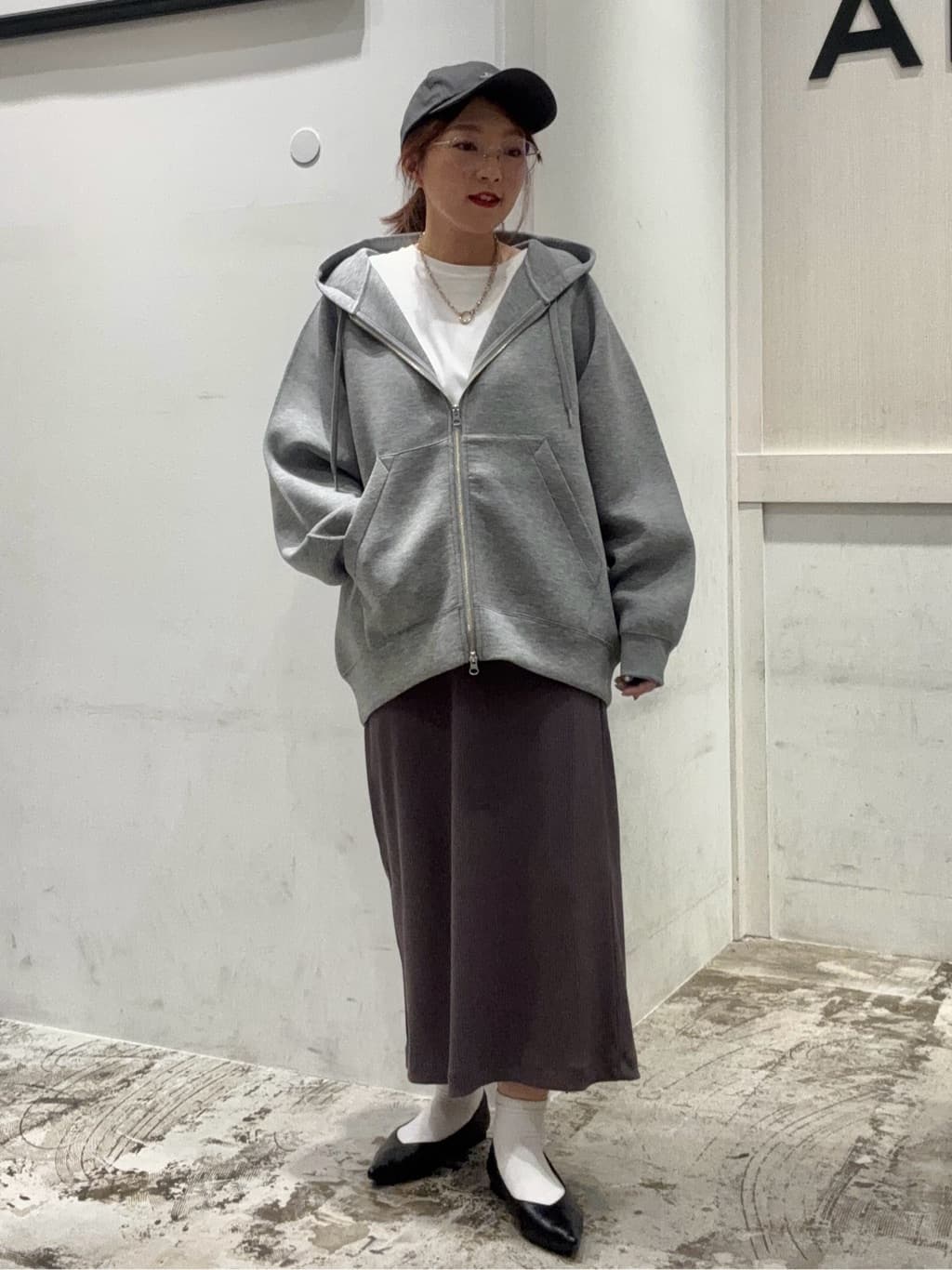 AMERICAN HOLICのコクーンポンチプルオーバーを使ったコーディネートを紹介します。｜Rakuten Fashion(楽天ファッション／旧楽天ブランドアベニュー)6267664