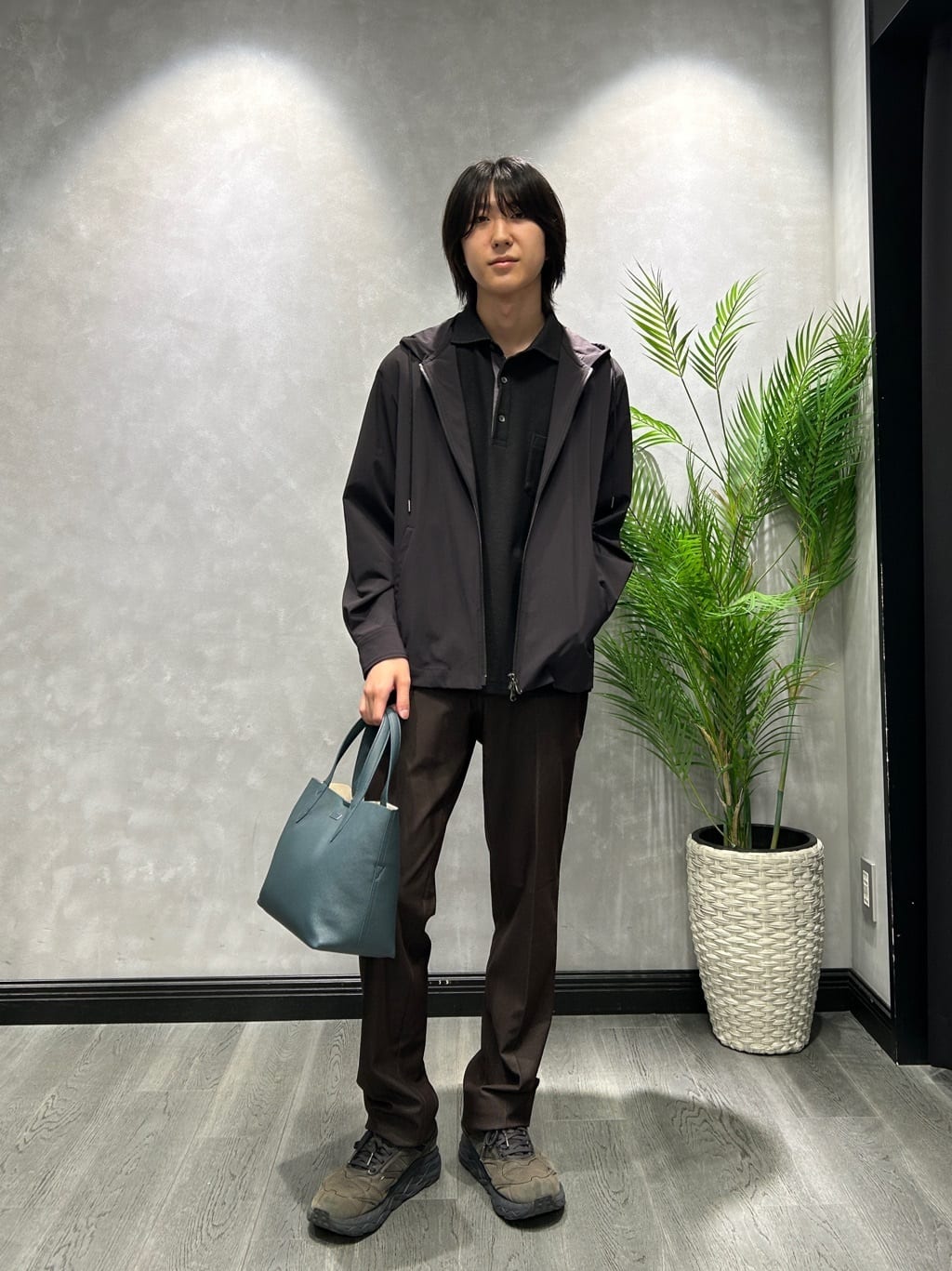 TAKEO KIKUCHIの【3D ナイロン ストレッチ】ジップアップ フードブルゾンを使ったコーディネートを紹介します。｜Rakuten Fashion(楽天ファッション／旧楽天ブランドアベニュー)6268491