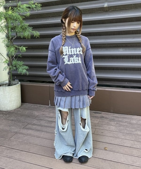 BEAMS HEARTのオールド イングリッシュ グラフィック スウェットを使ったコーディネートを紹介します。｜Rakuten Fashion(楽天ファッション／旧楽天ブランドアベニュー)6270586