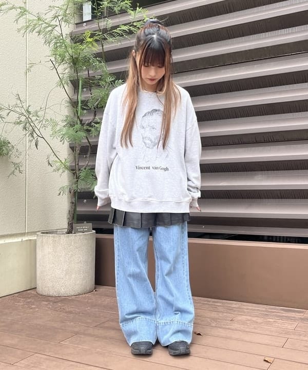 BEAMS HEARTのヴィンテージライク ポートレート スウェットを使ったコーディネートを紹介します。｜Rakuten Fashion(楽天ファッション／旧楽天ブランドアベニュー)6270627