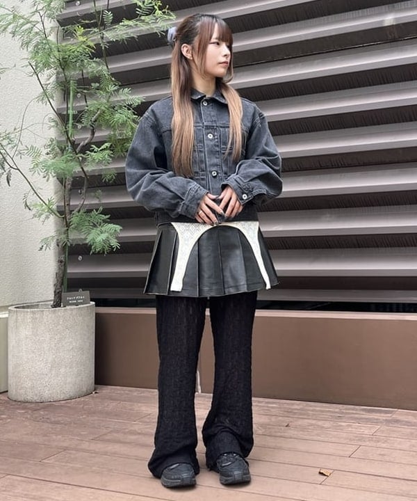 BEAMS HEARTのクロップド デニム ジャケットを使ったコーディネートを紹介します。｜Rakuten Fashion(楽天ファッション／旧楽天ブランドアベニュー)6270630