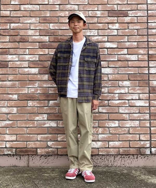 BEAMS HEARTのGMS ワーク イージーパンツを使ったコーディネートを紹介します。｜Rakuten Fashion(楽天ファッション／旧楽天ブランドアベニュー)6270686