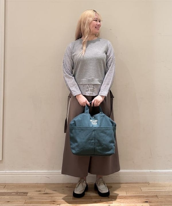 BEAMS HEARTの後釦 異素材 プルオーバーを使ったコーディネートを紹介します。｜Rakuten Fashion(楽天ファッション／旧楽天ブランドアベニュー)6270757