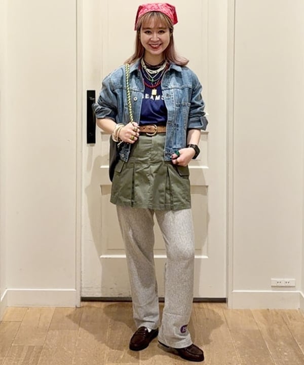 BEAMS HEARTのクロップド デニム ジャケットを使ったコーディネートを紹介します。｜Rakuten Fashion(楽天ファッション／旧楽天ブランドアベニュー)6270788