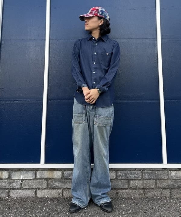 BEAMS HEARTのコーヒー刺繍 デニム シャツを使ったコーディネートを紹介します。｜Rakuten Fashion(楽天ファッション／旧楽天ブランドアベニュー)6270811