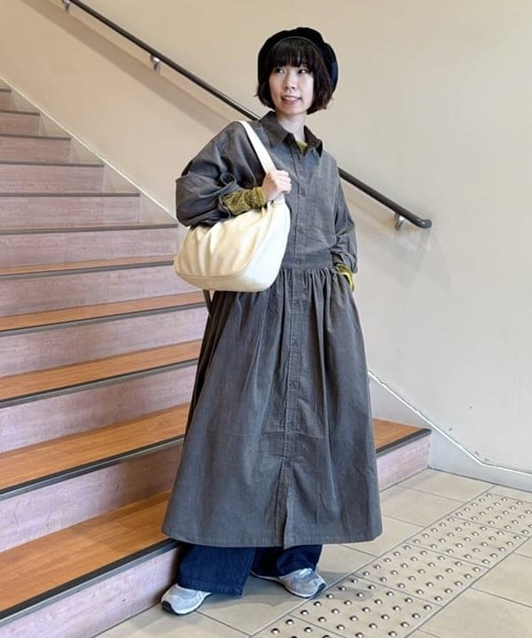 BEAMS HEARTの後ろ フレア ノーカラー ブルゾンを使ったコーディネートを紹介します。｜Rakuten Fashion(楽天ファッション／旧楽天ブランドアベニュー)6270869