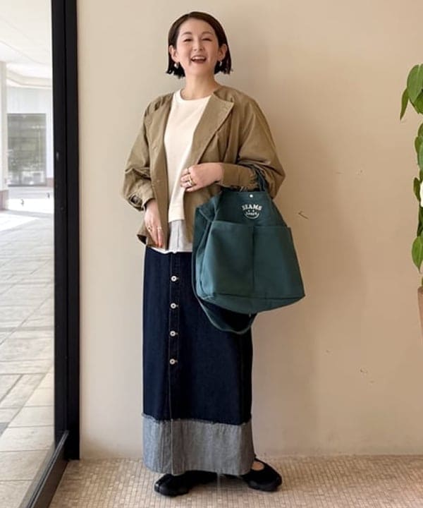 BEAMS HEARTの後ろ フレア ノーカラー ブルゾンを使ったコーディネートを紹介します。｜Rakuten Fashion(楽天ファッション／旧楽天ブランドアベニュー)6270993