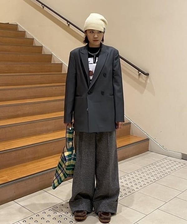 BEAMS HEARTのネコ フォト コラージュ Tシャツを使ったコーディネートを紹介します。｜Rakuten Fashion(楽天ファッション／旧楽天ブランドアベニュー)6270996