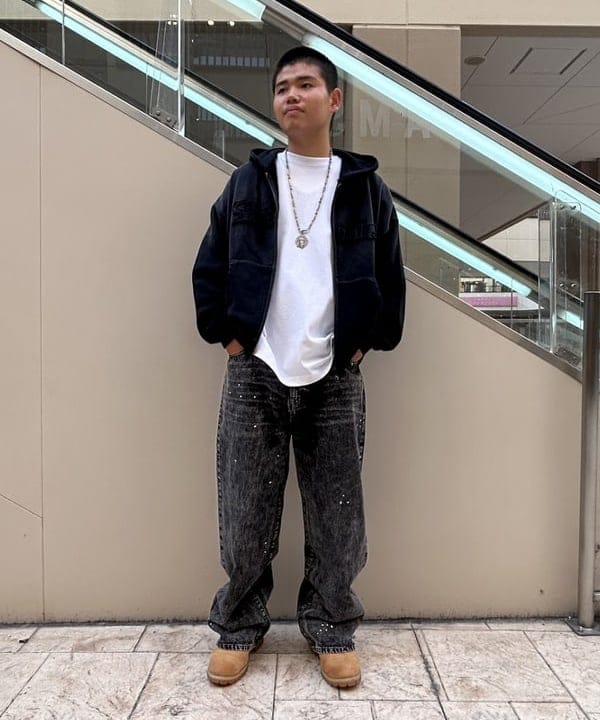 BEAMS HEARTのヴィンテージライク フルジップ パーカーを使ったコーディネートを紹介します。｜Rakuten Fashion(楽天ファッション／旧楽天ブランドアベニュー)6271071