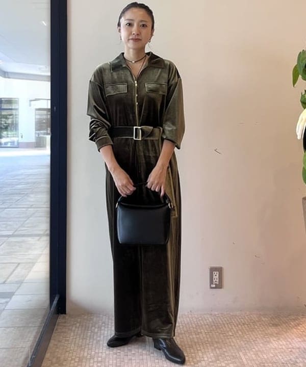 BEAMS HEARTのベロア ジャンプスーツを使ったコーディネートを紹介します。｜Rakuten Fashion(楽天ファッション／旧楽天ブランドアベニュー)6271145