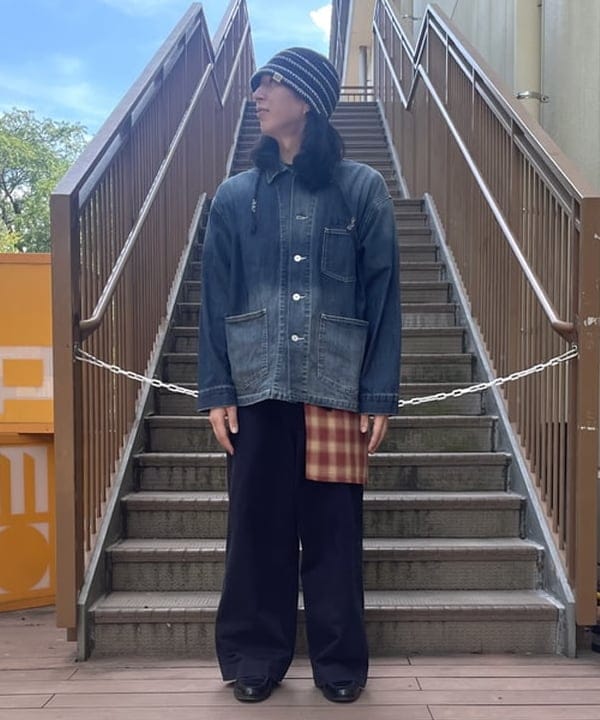 BEAMS MENのヴィンテージ デニムカバーオールを使ったコーディネートを紹介します。｜Rakuten Fashion(楽天ファッション／旧楽天ブランドアベニュー)6271147