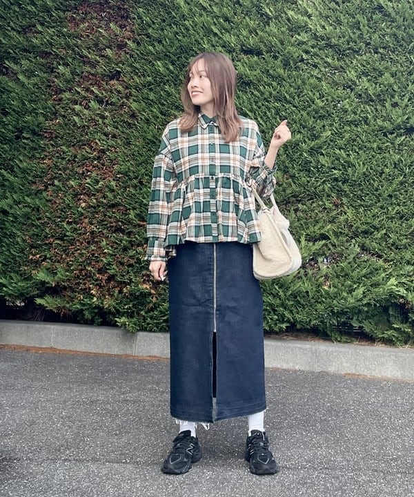 BEAMS HEARTの切替 フレア チェック シャツを使ったコーディネートを紹介します。｜Rakuten Fashion(楽天ファッション／旧楽天ブランドアベニュー)6271156