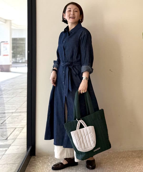 BEAMS HEARTのベルト付き デニム ワンピースを使ったコーディネートを紹介します。｜Rakuten Fashion(楽天ファッション／旧楽天ブランドアベニュー)6271255