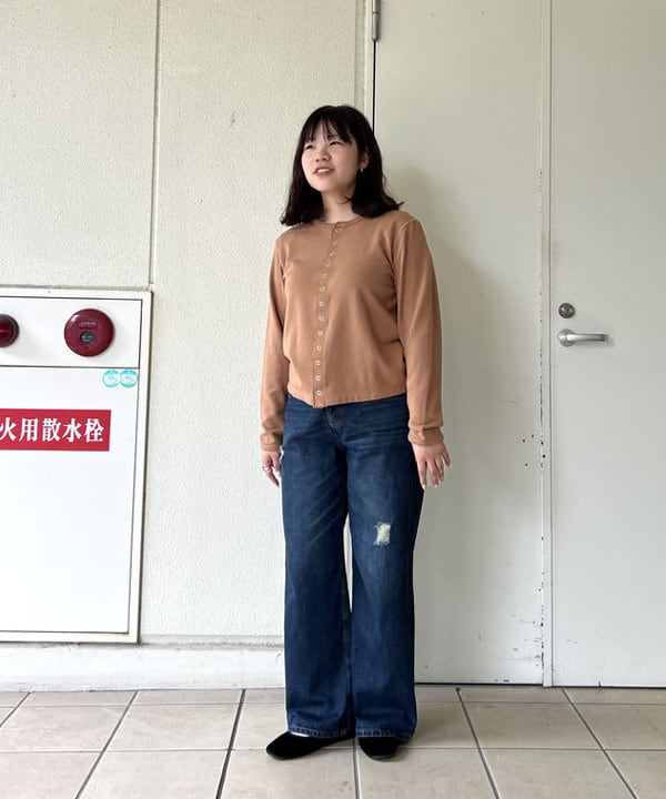 BEAMS OUTLETのダメージ ストレート デニムを使ったコーディネートを紹介します。｜Rakuten Fashion(楽天ファッション／旧楽天ブランドアベニュー)6271306