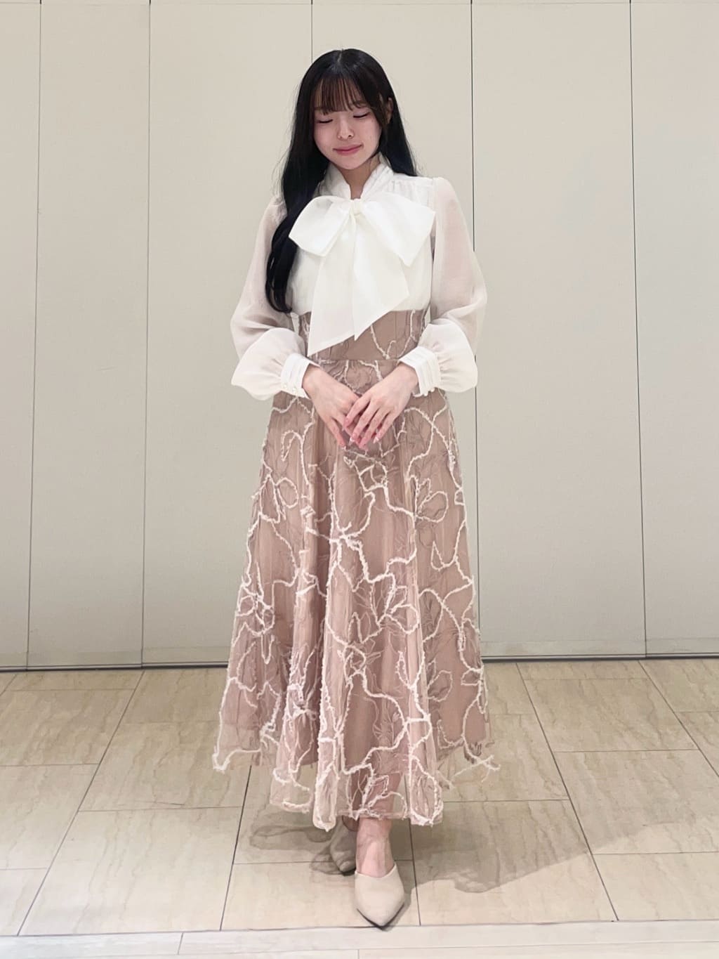 WILLSELECTIONのラメ刺繍チュールフレアスカートを使った