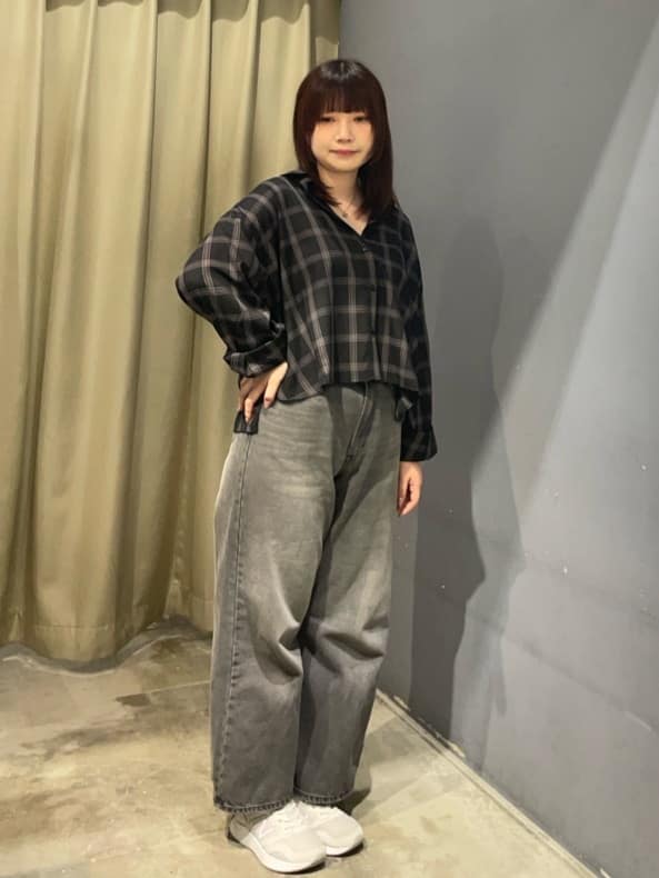 AMERICAN HOLICのイージーケアチェックショート丈シャツを使ったコーディネートを紹介します。｜Rakuten Fashion(楽天ファッション／旧楽天ブランドアベニュー)6273372