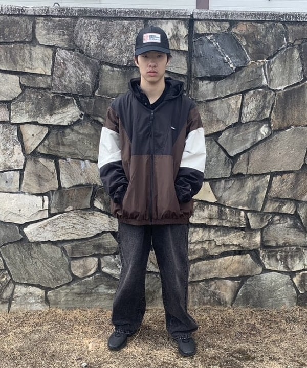 BEAMS HEARTのBEAMS HEART｜GERRY別注 ビッグシルエット ブルゾン｜メンズ アウター ジャケット｜スタンドカラー フード収納 90年代アウトドア風｜25AW新作を使ったコーディネートを紹介します。｜Rakuten Fashion(楽天ファッション／旧楽天ブランドアベニュー)6278260