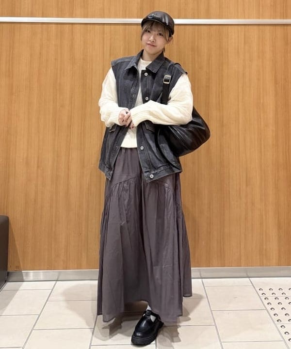 BEAMS HEARTのビッグ デニム ベストを使ったコーディネートを紹介します。｜Rakuten Fashion(楽天ファッション／旧楽天ブランドアベニュー)6278263