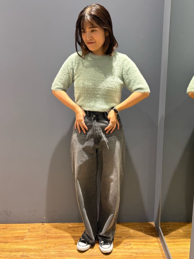 AMERICAN HOLICのフェザー半袖ニットプルオーバーを使ったコーディネートを紹介します。｜Rakuten Fashion(楽天ファッション／旧楽天ブランドアベニュー)6279810