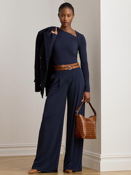 RALPH LAURENのプリーテッド ストレッチ ジャージー ワイドレッグ パンツを使ったコーディネートを紹介します。｜Rakuten Fashion(楽天ファッション／旧楽天ブランドアベニュー)6280755