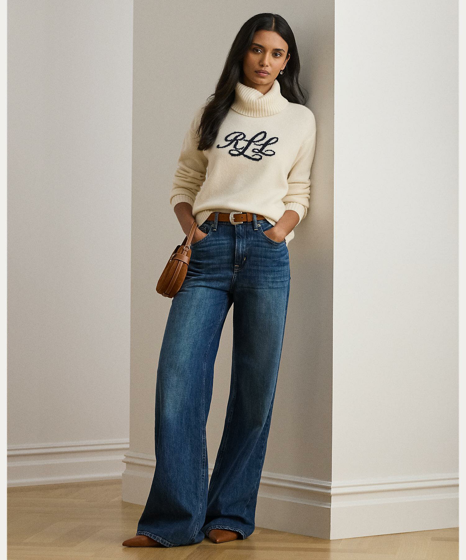 RALPH LAURENのロゴ カシミヤ タートルネック セーターを使ったコーディネートを紹介します。｜Rakuten Fashion(楽天ファッション／旧楽天ブランドアベニュー)6280771