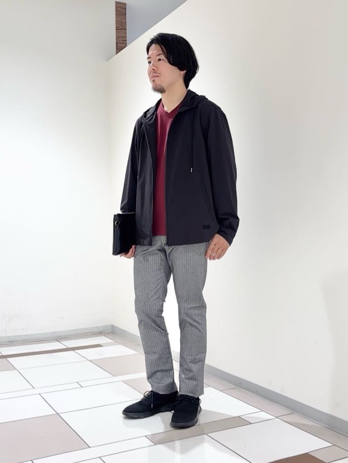 TAKEO KIKUCHIの【3D ナイロン ストレッチ】ジップアップ フードブルゾンを使ったコーディネートを紹介します。｜Rakuten Fashion(楽天ファッション／旧楽天ブランドアベニュー)6281318