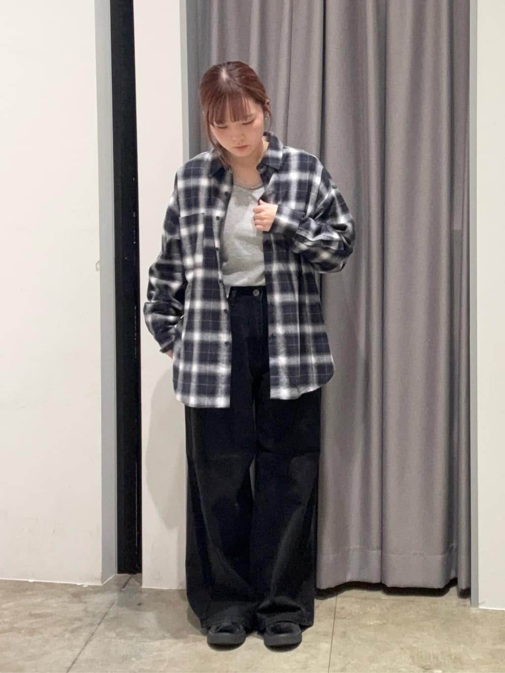 AMERICAN HOLICのビエラ起毛チェックシャツを使ったコーディネートを紹介します。｜Rakuten Fashion(楽天ファッション／旧楽天ブランドアベニュー)6283250