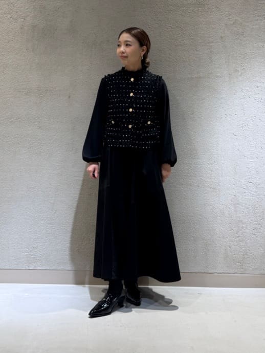 Vinのギャザーネックブラウス(ivory,black)を使ったコーディネートを紹介します。｜Rakuten Fashion(楽天ファッション／旧楽天ブランドアベニュー)6283285