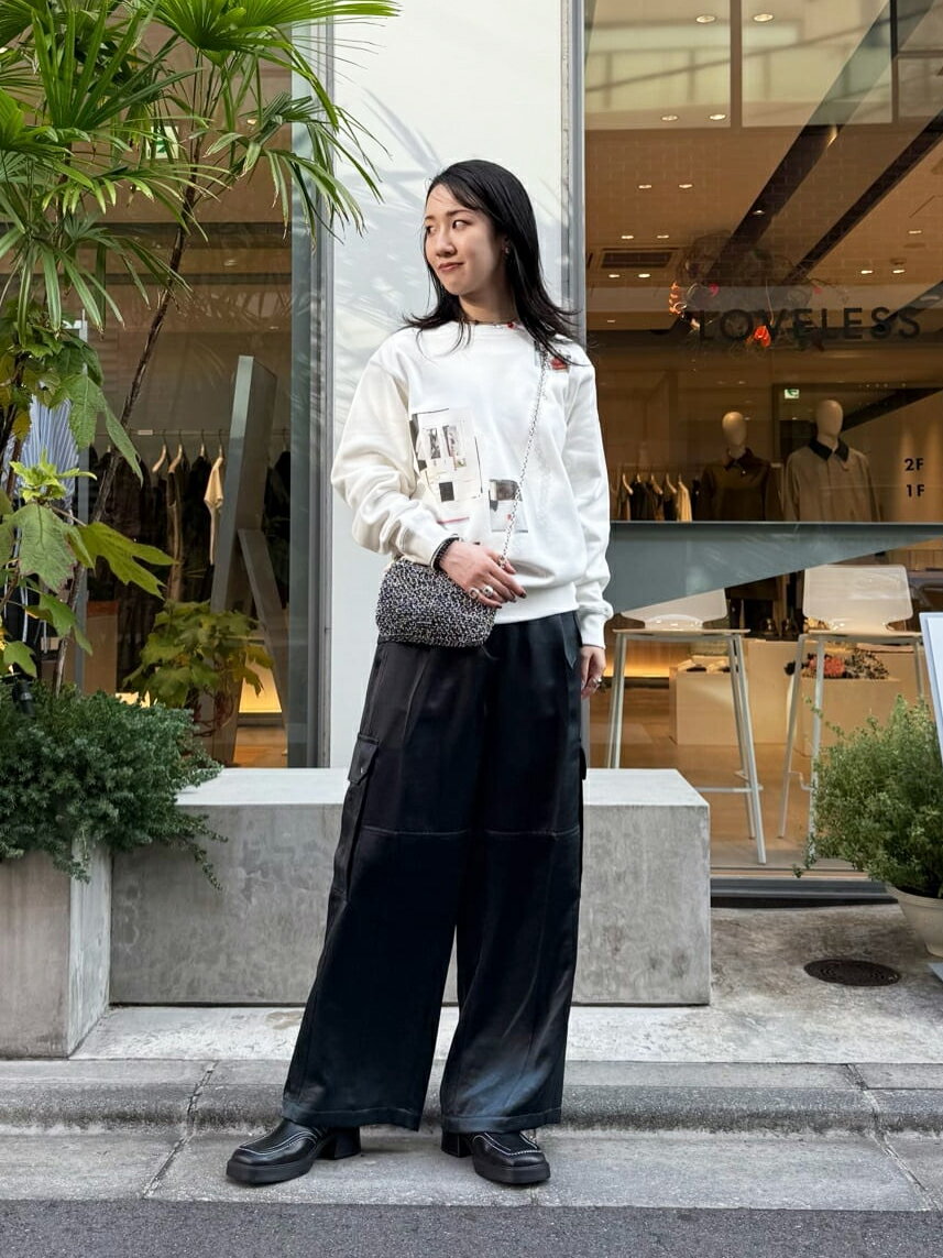LOVELESSの【Collage Print Sweatshirt ?artwork by Shohei Yoshida】WOMEN コラボレーション スウェットを使ったコーディネートを紹介します。｜Rakuten Fashion(楽天ファッション／旧楽天ブランドアベニュー)6288188