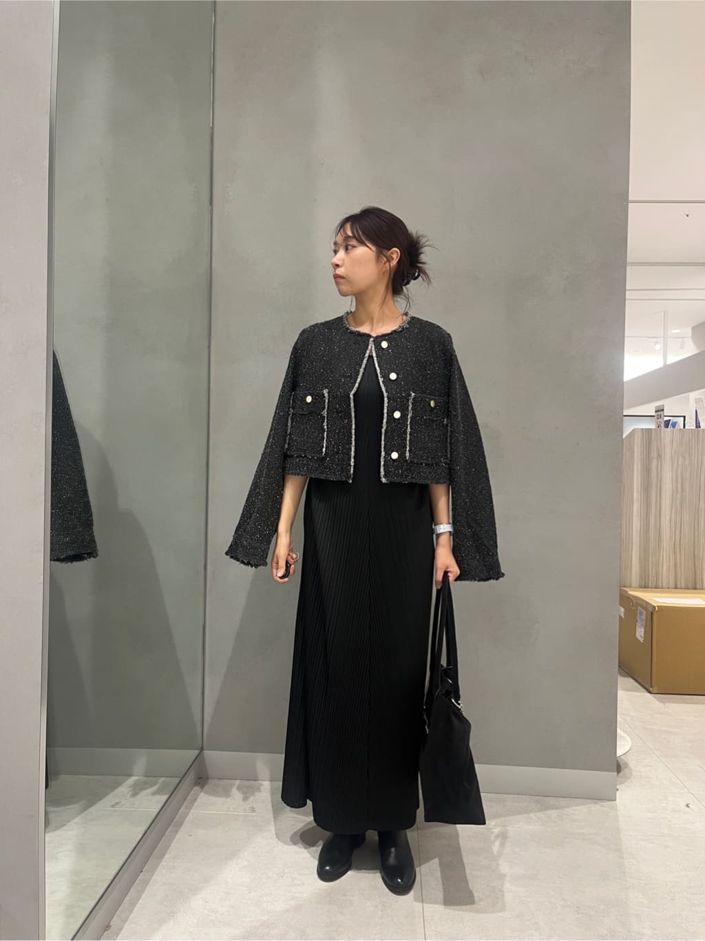 Vinのツイードフリンジノーカラーデニムジャケットを使ったコーディネートを紹介します。｜Rakuten Fashion(楽天ファッション／旧楽天ブランドアベニュー)6292615