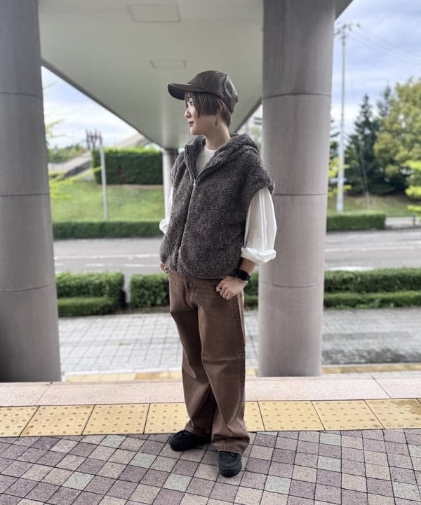 BEAMS HEARTのフード ボアベストを使ったコーディネートを紹介します。｜Rakuten Fashion(楽天ファッション／旧楽天ブランドアベニュー)6293402
