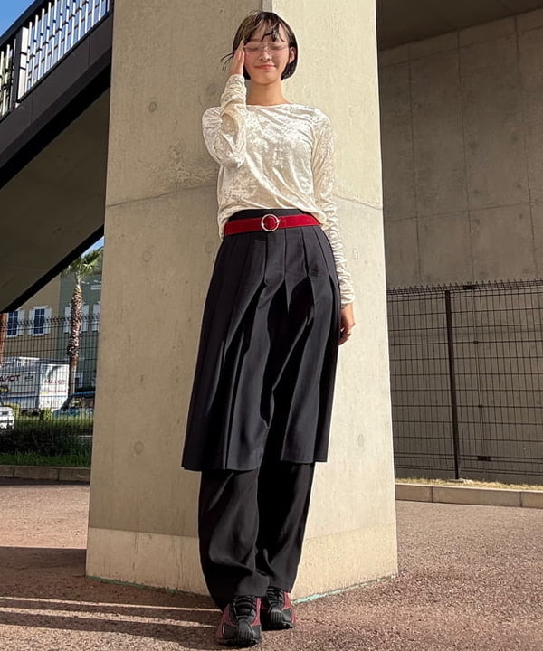 BEAMS HEARTのベロア 刺繍 プルオーバーを使ったコーディネートを紹介します。｜Rakuten Fashion(楽天ファッション／旧楽天ブランドアベニュー)6293412