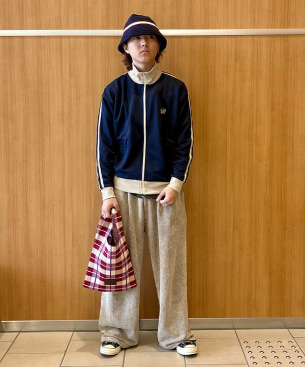 BEAMS HEARTのチェック柄 ニット バッグを使ったコーディネートを紹介します。｜Rakuten Fashion(楽天ファッション／旧楽天ブランドアベニュー)6294007