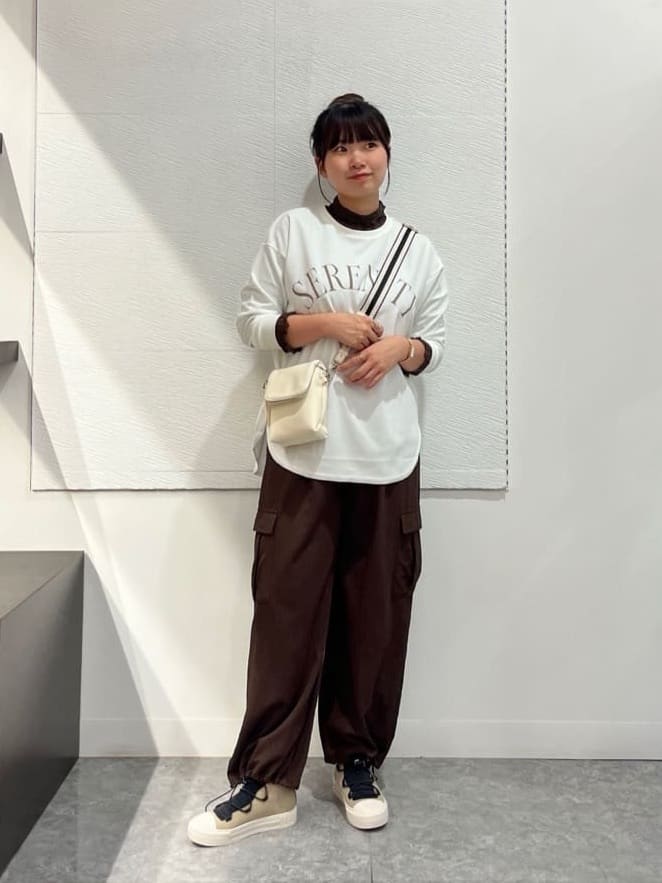 Vinのウェーブハイネックメロウシアートップスを使ったコーディネートを紹介します。｜Rakuten Fashion(楽天ファッション／旧楽天ブランドアベニュー)6300590