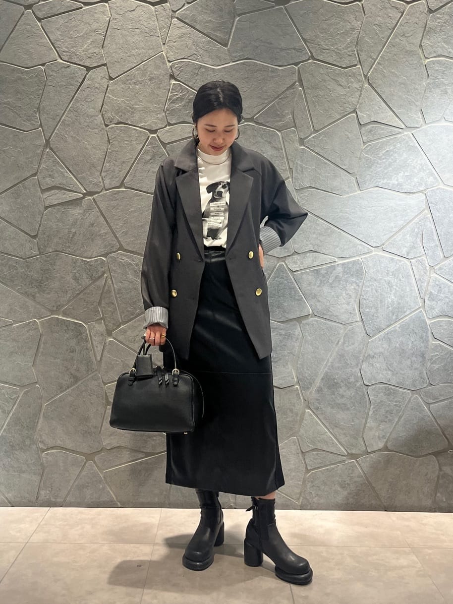 Vinのツイルテーラードジャケットを使ったコーディネートを紹介します。｜Rakuten Fashion(楽天ファッション／旧楽天ブランドアベニュー)6301559