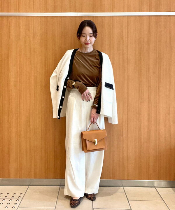 BEAMS HEARTの【手洗い可】配色 フリンジポケット カーディガン 25AW 長袖 レディース ニット オーバーサイズを使ったコーディネートを紹介します。｜Rakuten Fashion(楽天ファッション／旧楽天ブランドアベニュー)6303127