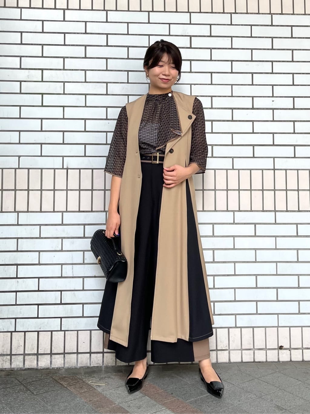 Vinのアシンメトリーラペル配色ジレワンピースを使ったコーディネートを紹介します。｜Rakuten Fashion(楽天ファッション／旧楽天ブランドアベニュー)6305114