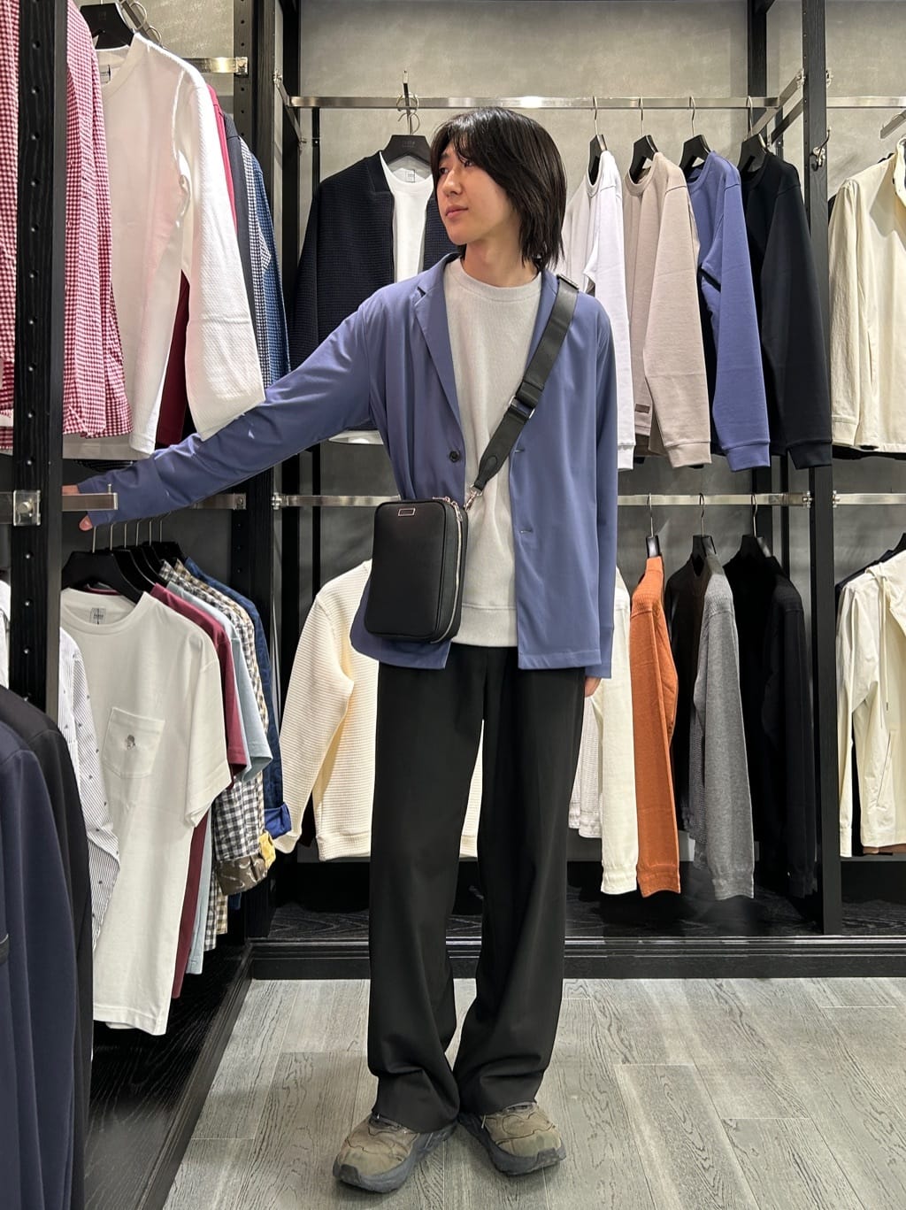 TAKEO KIKUCHIのリラックス カーディガン ジャケットを使ったコーディネートを紹介します。｜Rakuten Fashion(楽天ファッション／旧楽天ブランドアベニュー)6305992