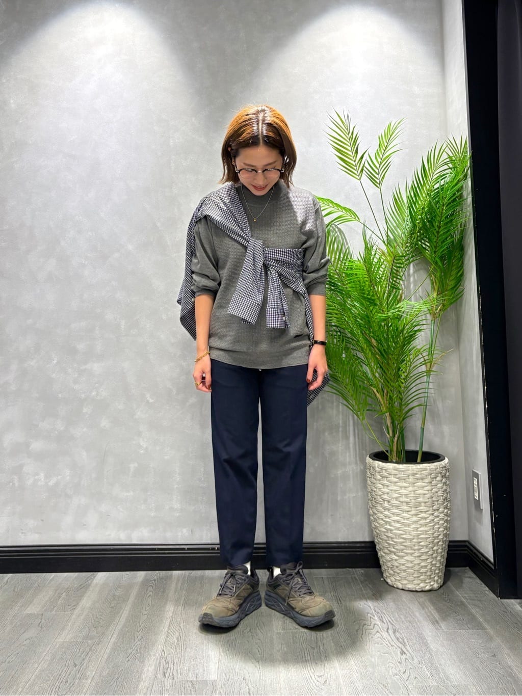 TAKEO KIKUCHIの【抗菌防臭】サッカーギンガムチェック ボタンダウンシャツを使ったコーディネートを紹介します。｜Rakuten Fashion(楽天ファッション／旧楽天ブランドアベニュー)6305993