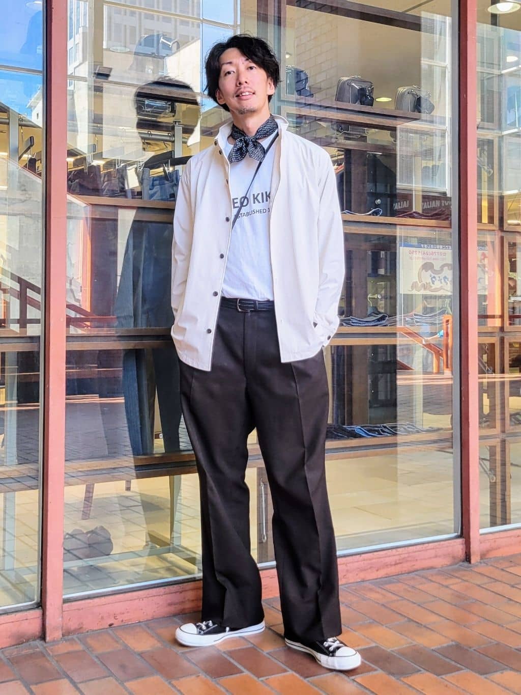 TAKEO KIKUCHIの【3D ナイロン ストレッチ】スタンドカラー シャツブルゾンを使ったコーディネートを紹介します。｜Rakuten Fashion(楽天ファッション／旧楽天ブランドアベニュー)6306694