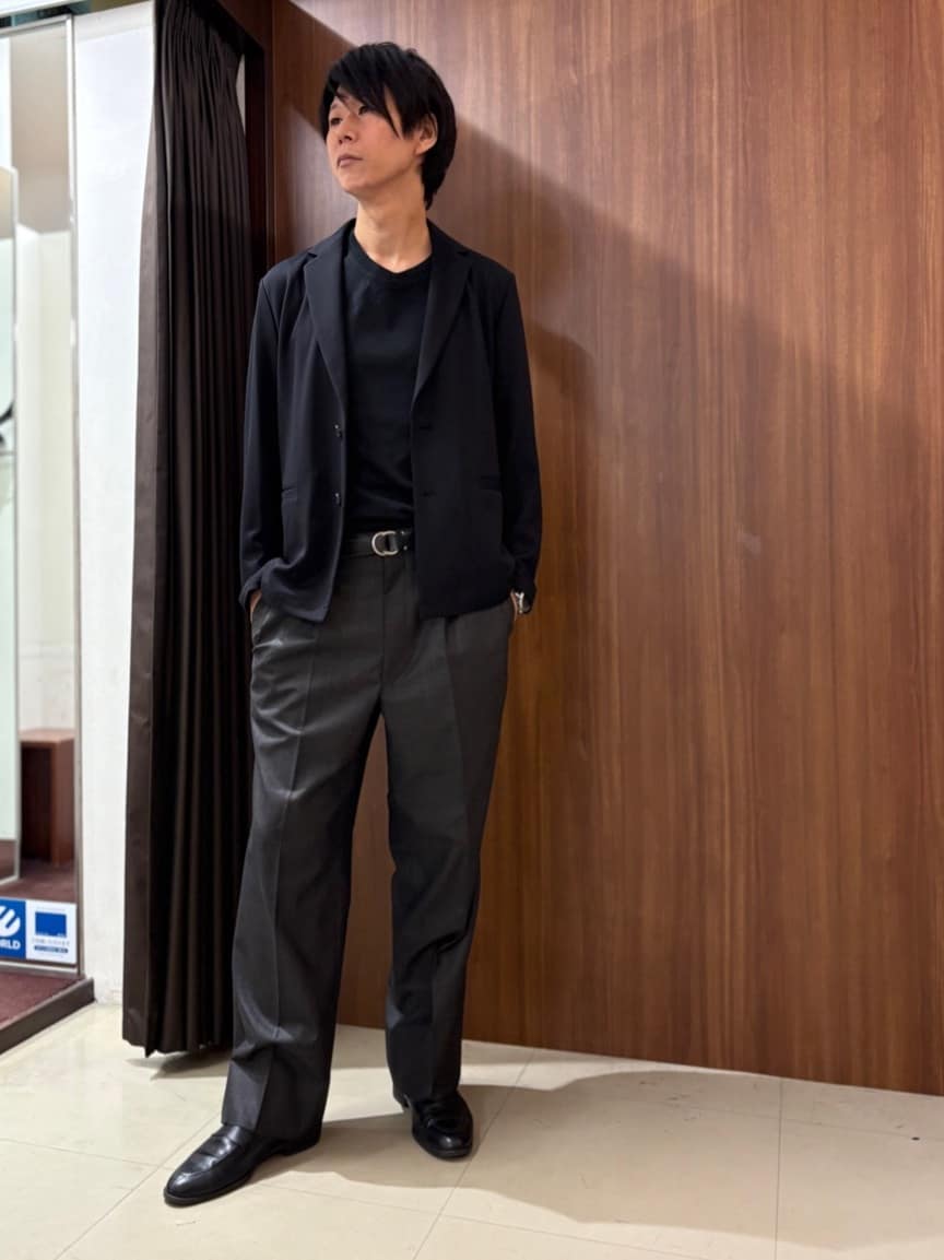 TAKEO KIKUCHIの【JUST ONE LAYER】ダウンファブリック テーラード ジャケットを使ったコーディネートを紹介します。｜Rakuten Fashion(楽天ファッション／旧楽天ブランドアベニュー)6306696