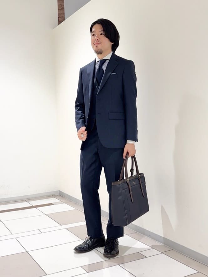 TAKEO KIKUCHIのシャイニーシャークピンヘッド スーツ/3ピース対応可を使ったコーディネートを紹介します。｜Rakuten Fashion(楽天ファッション／旧楽天ブランドアベニュー)6309307