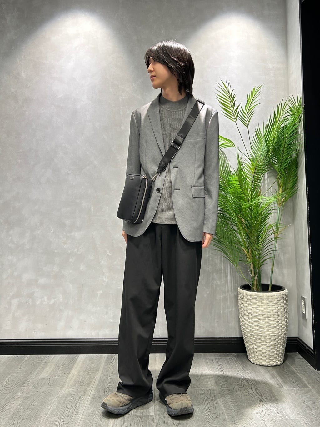 TAKEO KIKUCHIの【Sサイズ~】ハイゲージ モックネック ニット プルオーバーを使ったコーディネートを紹介します。｜Rakuten Fashion(楽天ファッション／旧楽天ブランドアベニュー)6309415