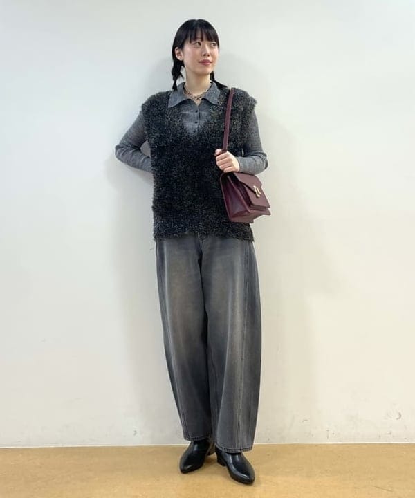 BEAMS HEARTのデニム コクーン パンツを使ったコーディネートを紹介します。｜Rakuten Fashion(楽天ファッション／旧楽天ブランドアベニュー)6311030