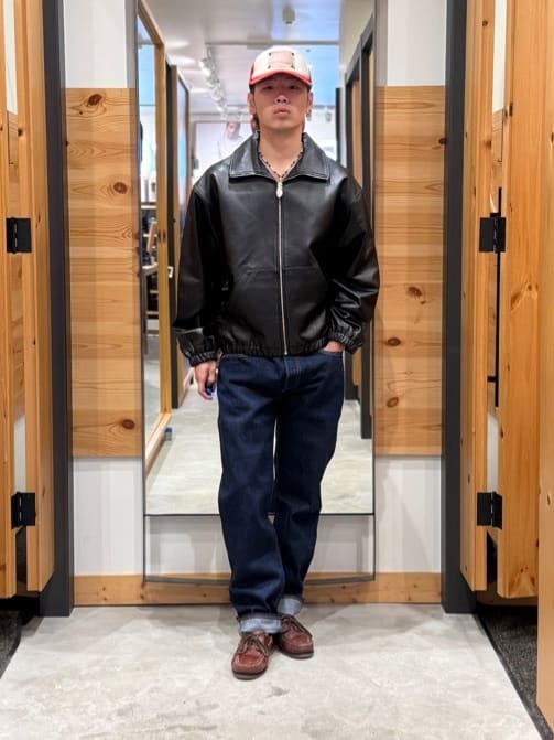 Levi\u0027sのPREMIUM BLACK FULLZIP SPORTS LEATHER JACKETを使った