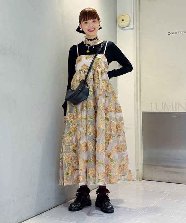 最終値下げ　CAROLINA GLASER / フラワージャカードワンピース CAROLINA GLASER（カロリナ グレイサー）フラワージャカード ラメ