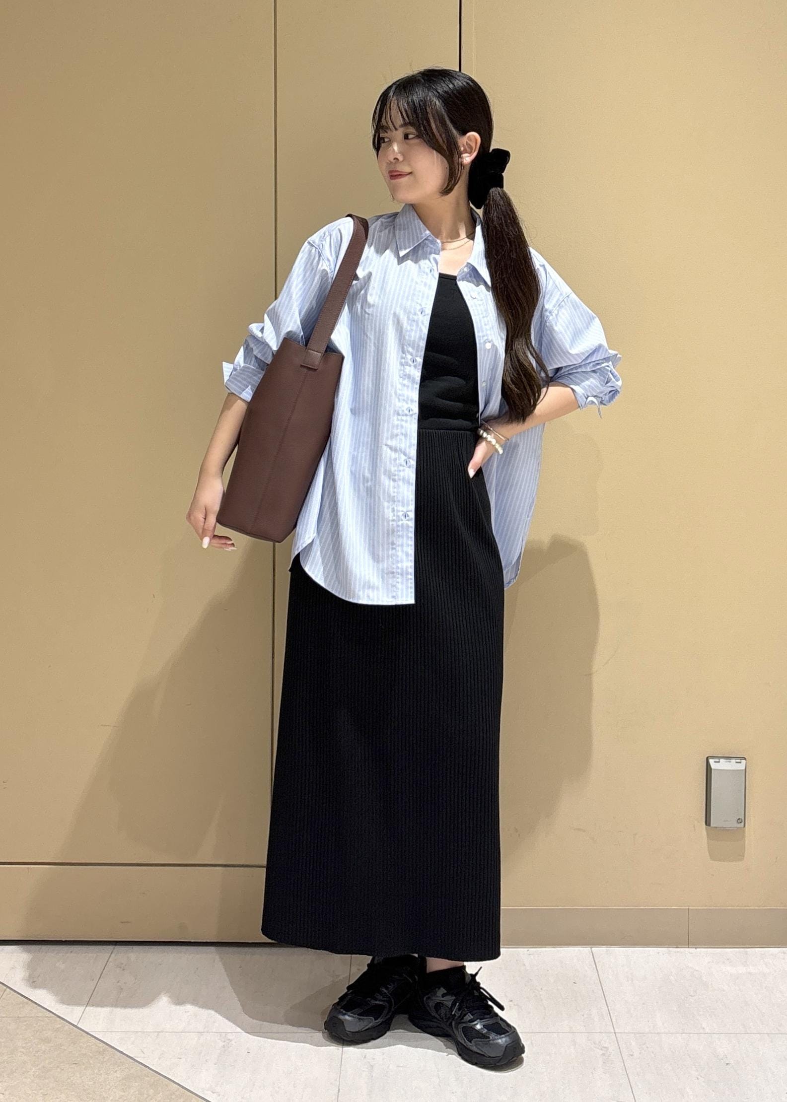 ROPE' PICNICの【防シワ】ボウタイ付きレギュラーシャツを使ったコーディネートを紹介します。｜Rakuten Fashion(楽天ファッション／旧楽天ブランドアベニュー)6339390