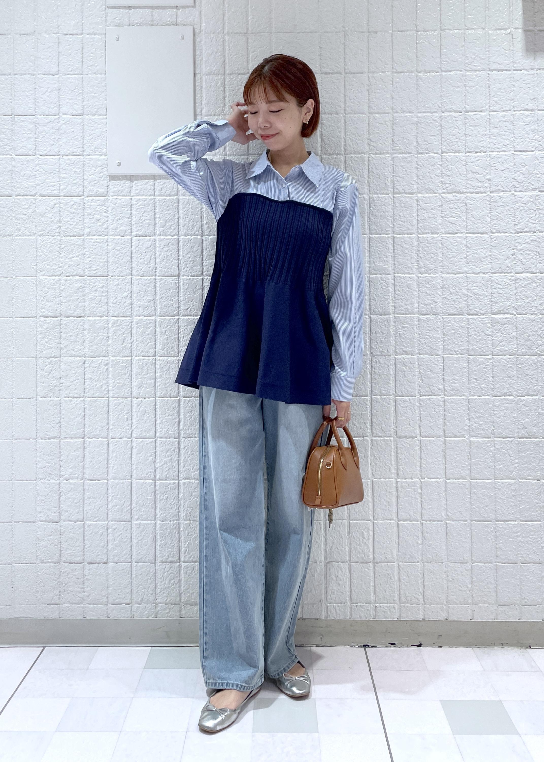 ROPE' PICNICのシャツドッキングペプラムニットを使ったコーディネートを紹介します。｜Rakuten Fashion(楽天ファッション／旧楽天ブランドアベニュー)6339414