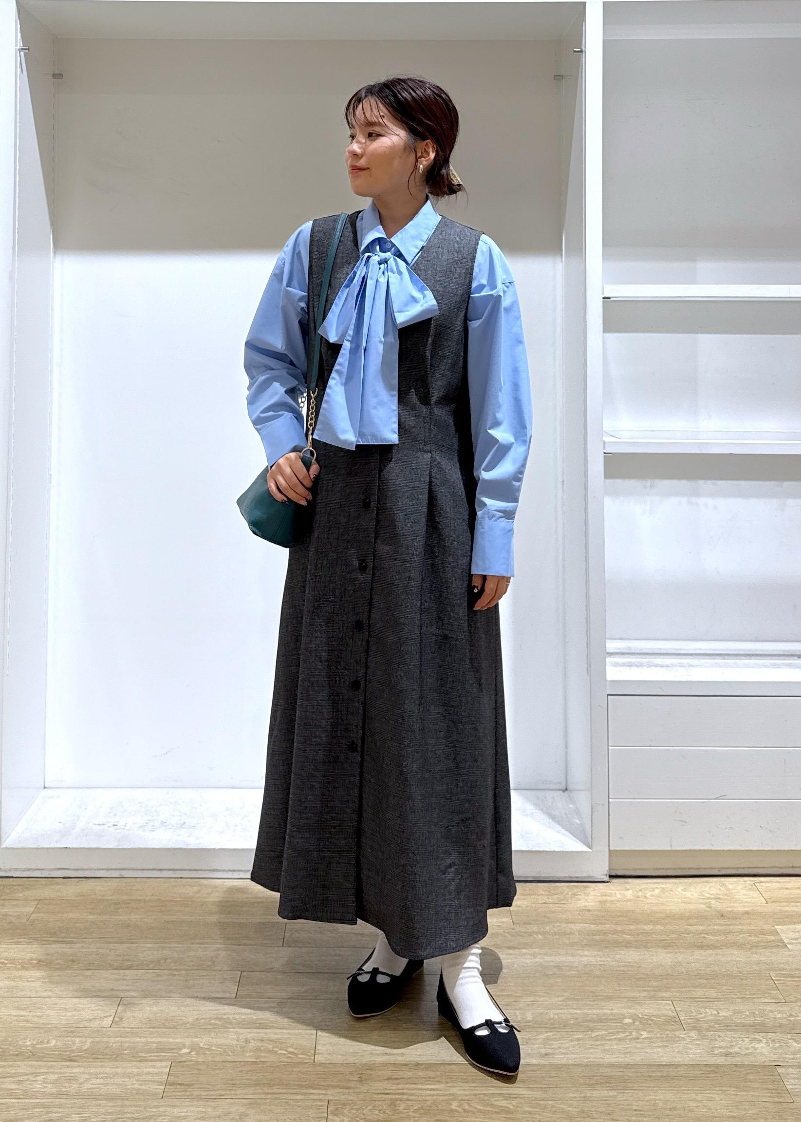 ROPE' PICNICの【防シワ】ボウタイ付きレギュラーシャツを使ったコーディネートを紹介します。｜Rakuten Fashion(楽天ファッション／旧楽天ブランドアベニュー)6339393